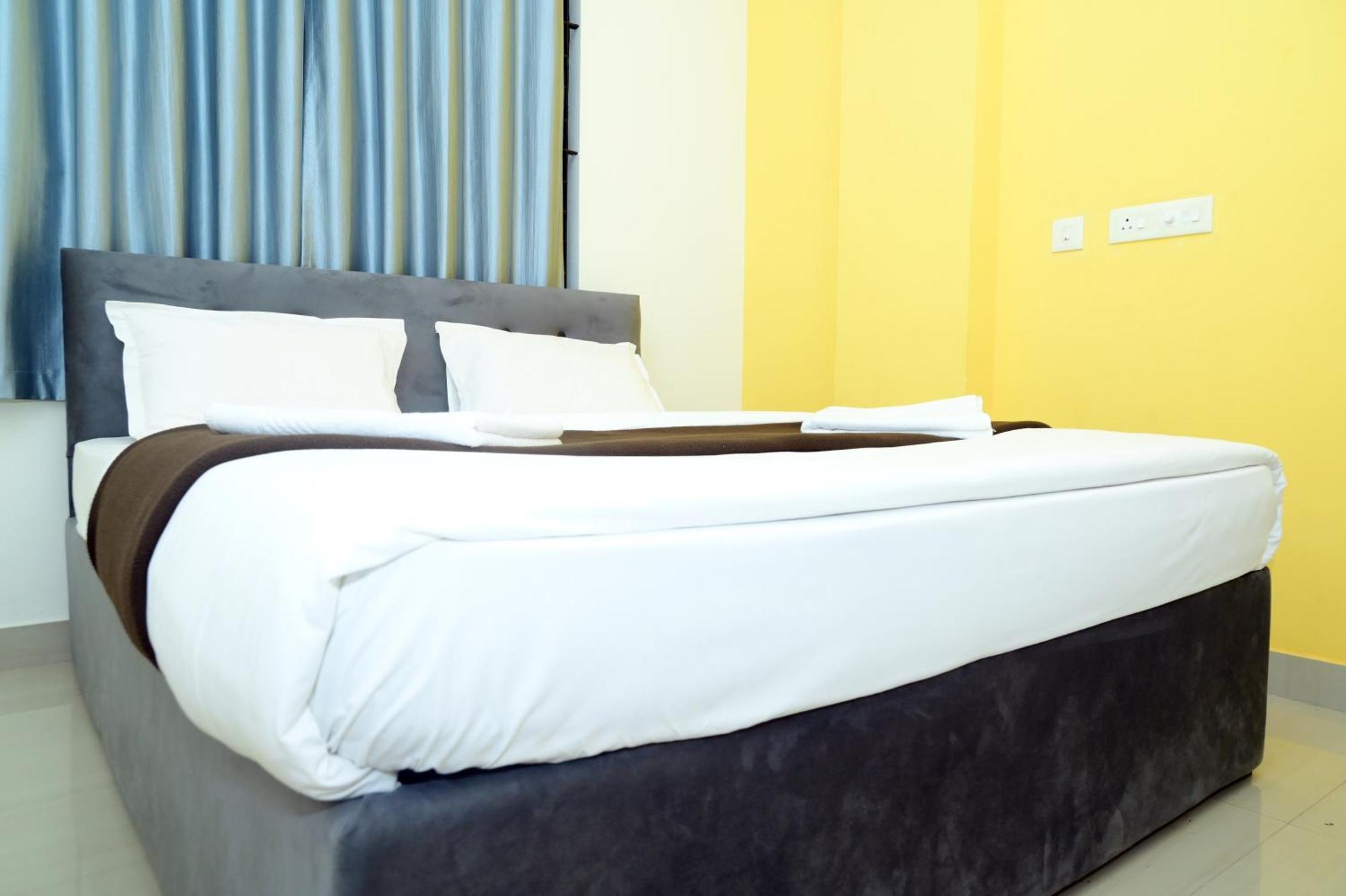 Hotel Aradhya Inn Deralakatte Mangalúr Exteriér fotografie