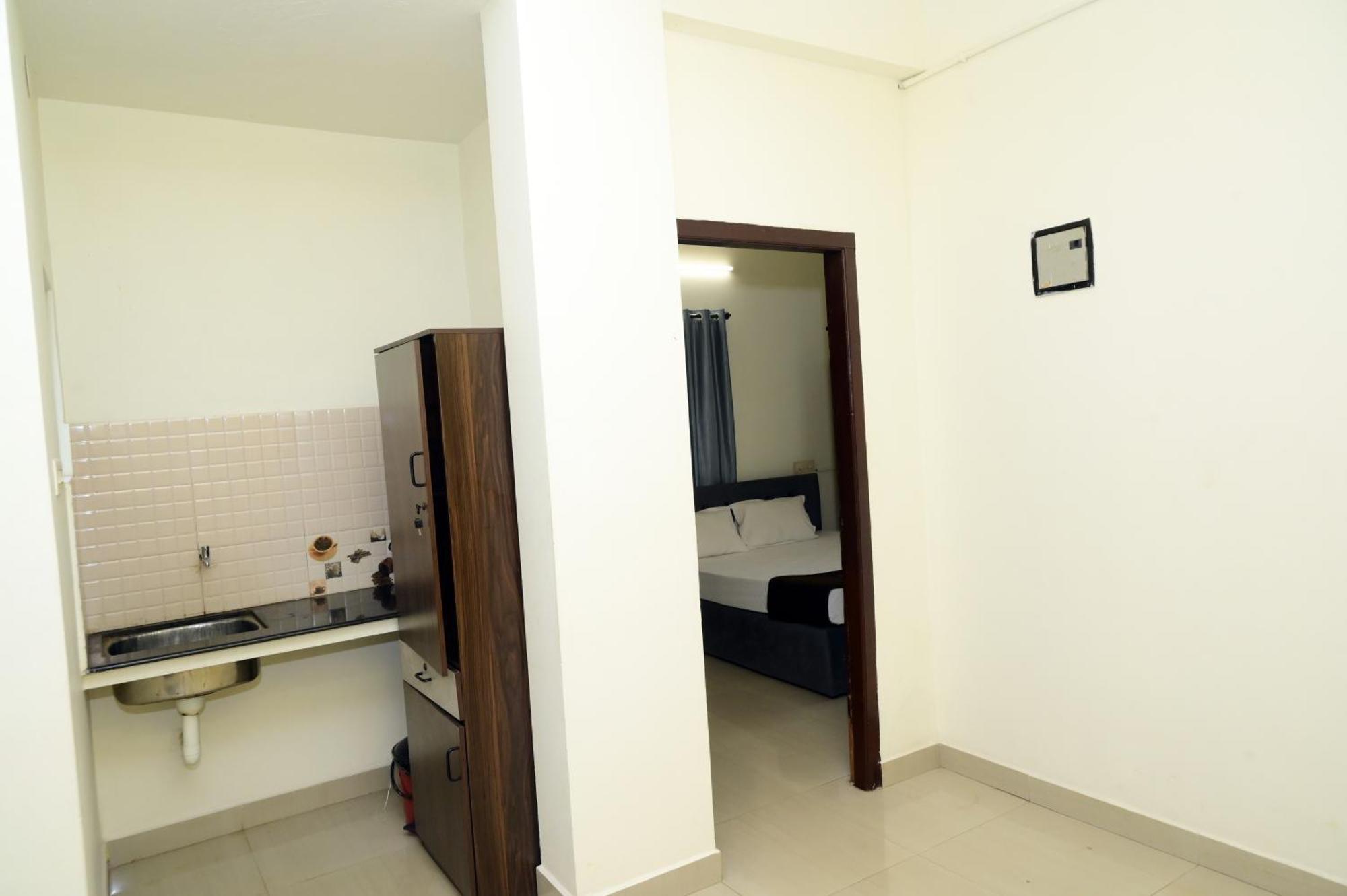 Hotel Aradhya Inn Deralakatte Mangalúr Exteriér fotografie